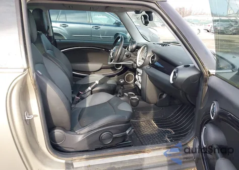 2009 Mini Cooper S from USA, damaged, VIN WMWMF73539TT97311